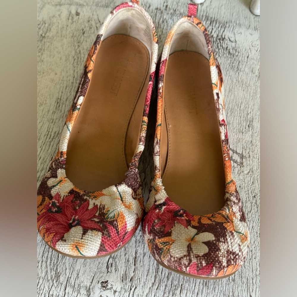 Nine West Flower Flats